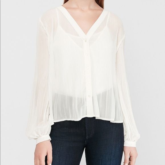 🆕 w/tags Express Blouse - Picture 1 of 3